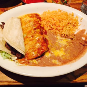 Guillermo's Double L Restaurant - Taco, enchiladas combo.....no Buenos, look at the uncooked tortillas on the taco. Flavorless, unseasoned carne and beans - Mexican Near Me - Tucson, Arizona Guillermo's Double L Restaurant - Taco, enchiladas combo.....no Buenos, look at the uncooked tortillas on the taco. Flavorless, unseasoned carne and beans - Mexican Near Me - Tucson, Arizona