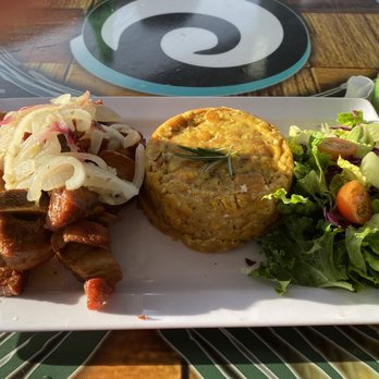 Tsunami Beach Burger and Fish - Mofongo con masitas de cerdo - Seafood Near Me - Barceloneta, Puerto Rico Tsunami Beach Burger and Fish - Mofongo con masitas de cerdo - Seafood Near Me - Barceloneta, Puerto Rico