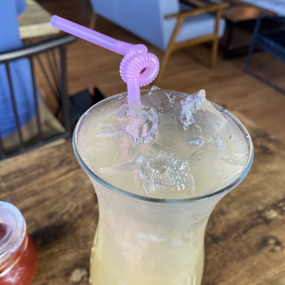 Arya - Iced Green tea with honey (~$3) - Cafes Near Me - Elmhurst, New York