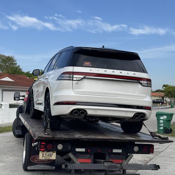 Rapid Towing 305 - Towing Near Me - Hialeah, Florida Rapid Towing 305 - Towing Near Me - Hialeah, Florida