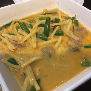 Koon Thai Restaurant - Red curry with beef - Thai Near Me - New Haven, Connecticut