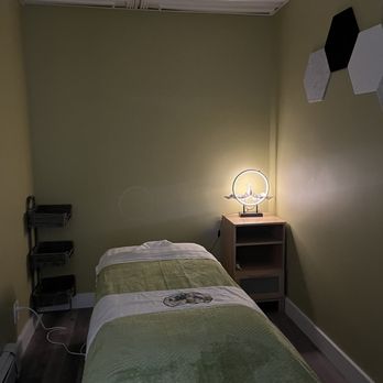 Zen Spa - massage room - Massage Near Me - San Francisco, California