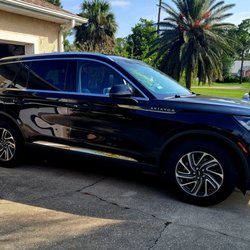 TC Limousine Service - 2023 Lincoln Aviators