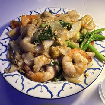 Tuk Tuk's of Draper - Drunken noodles - Thai Near Me - Draper, Utah