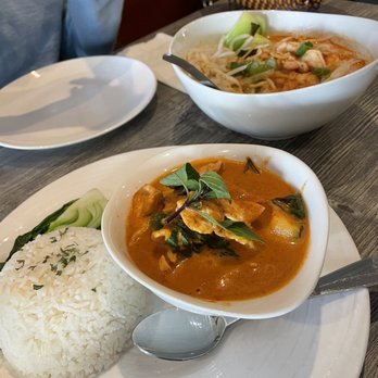 Spork Restaurant - Pumpkin Curry Tom Yum Noodle Soup - Asian Fusion Near Me - San Francisco, California Spork Restaurant - Pumpkin Curry Tom Yum Noodle Soup - Asian Fusion Near Me - San Francisco, California