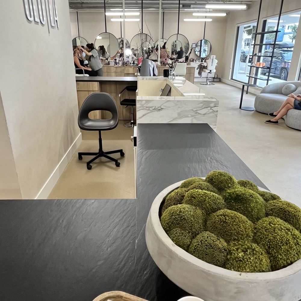 Glo La - Check in area - Hair Stylists Near Me - Glendale, California Glo La - Check in area - Hair Stylists Near Me - Glendale, California