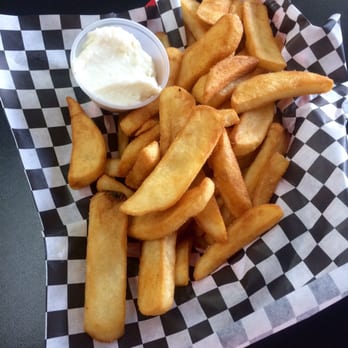 Me'Mo's Middle Eastern Cuisine - The French fries were amazing, especially with the famous garlic sauce. - Lebanese Near Me - Modesto, California