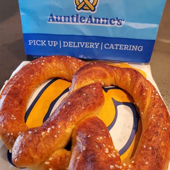 Auntie Anne's - Original Pretzel with Salt - Fast Food Near Me - Sacramento, California