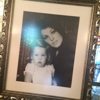 Graceland - Museums Near Me - Memphis, Tennessee
