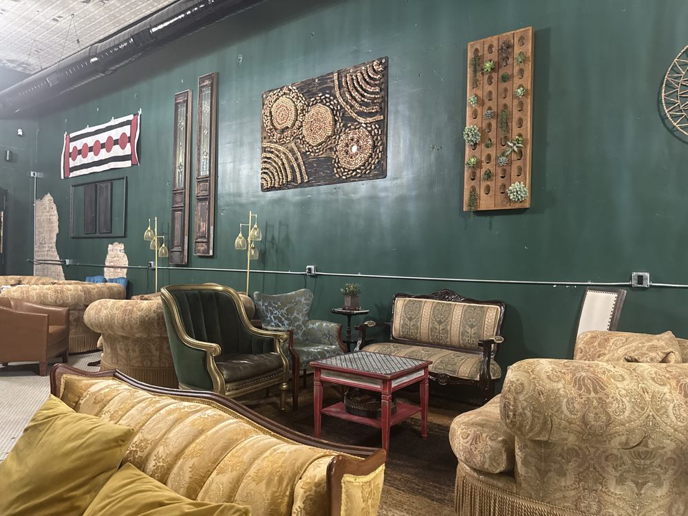 The Liquid Pharmacy Logo