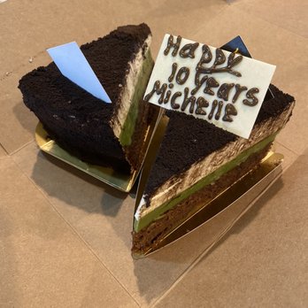 A La Mousse - Matcha chocolate cake - Desserts Near Me - Philadelphia, Pennsylvania A La Mousse - Matcha chocolate cake - Desserts Near Me - Philadelphia, Pennsylvania