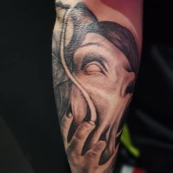 Golden Triangle Art Studio - A realistic demon lady becoming possessed ripping off her face