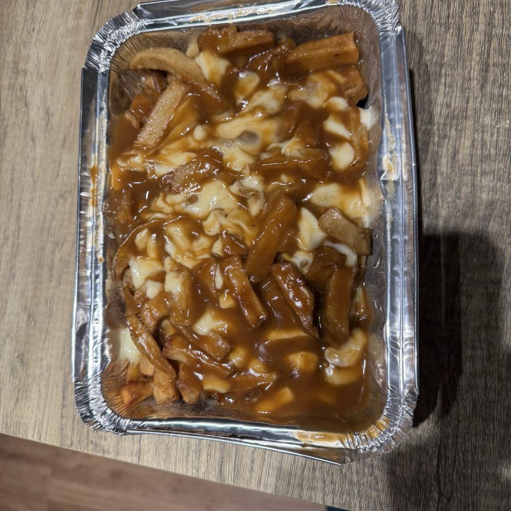 La Belle Patate - Traditional poutine - Poutineries Near Me - Vancouver, British Columbia La Belle Patate - Traditional poutine - Poutineries Near Me - Vancouver, British Columbia