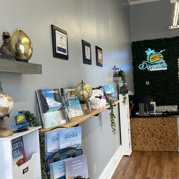 Discover Life Vacations - Discover Life Vacations - Tifton Office lobby - Travel Agents Near Me - Tifton, Georgia Discover Life Vacations - Discover Life Vacations - Tifton Office lobby - Travel Agents Near Me - Tifton, Georgia