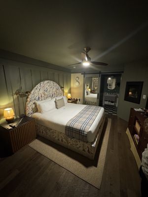 Le Petit Pali at Ocean Ave by null