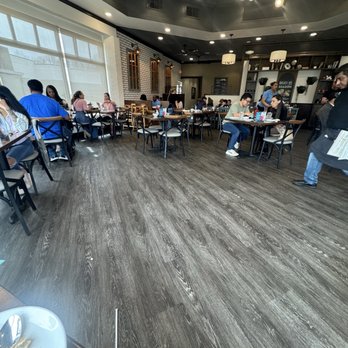 Another Broken Egg Cafe - American Near Me - Indianapolis, Indiana