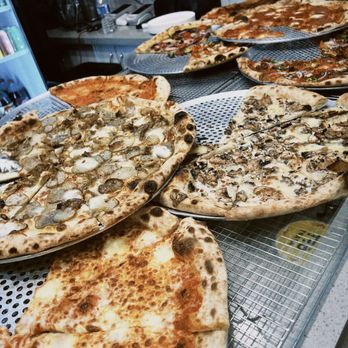 Pizza Garden Downtown - Pizza Near Me - Vancouver, British Columbia Pizza Garden Downtown - Pizza Near Me - Vancouver, British Columbia
