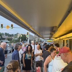 Ted Drewes Frozen Custard - Turns out most of these people are just waiting on their orders.