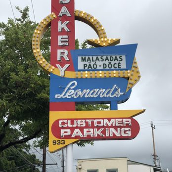 Leonard's Bakery - Bakeries Near Me - Honolulu, Hawaii