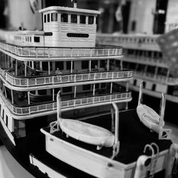 Delta King - Model inside
