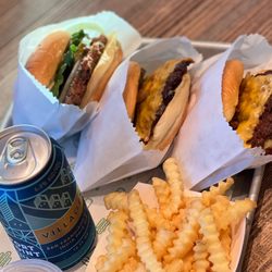 Shake Shack Marin Country Mart - Shacks with crispy onions