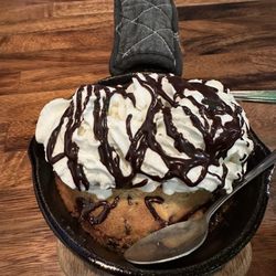 Rosie's Pizzeria - Skillet cookie