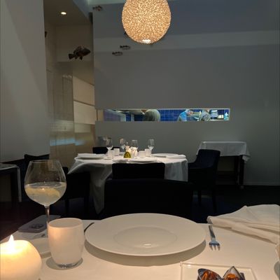 Helen Restaurant by null