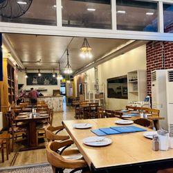 Van Kahvaltı Evi - Very clean restaurant, service is great and with much hospitality!