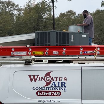 Wingate's Air Conditioning - Changing out a blower motor - Heating & Air Conditioning/HVAC Near Me - Milton, Florida Wingate's Air Conditioning - Changing out a blower motor - Heating & Air Conditioning/HVAC Near Me - Milton, Florida