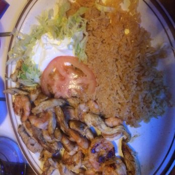 Tequila Mexican Restaurant - Guadalajara Special with shrimp and chicken. Served with tortillas - Mexican Near Me - Columbia, Illinois Tequila Mexican Restaurant - Guadalajara Special with shrimp and chicken. Served with tortillas - Mexican Near Me - Columbia, Illinois