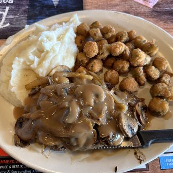 Phil's Roadhouse & Grill - Roadkill chopped steak, topped with fresh mushrooms and onions sautéed in a yummy gravy, real mashed potatoes and perfect fried okra - Barbeque Near Me - Montgomery, Texas Phil's Roadhouse & Grill - Roadkill chopped steak, topped with fresh mushrooms and onions sautéed in a yummy gravy, real mashed potatoes and perfect fried okra - Barbeque Near Me - Montgomery, Texas