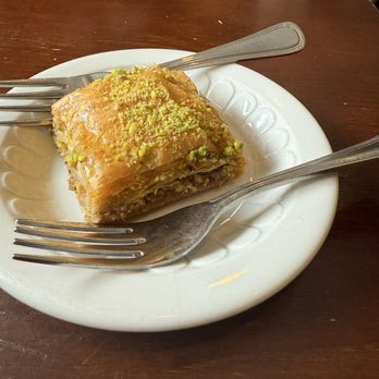 Cedar Palace - Baklava - Lebanese Near Me - Chicago, Illinois