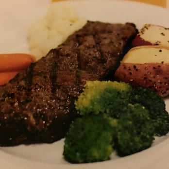 Fresh Ingredients - Hand Cut NY Strip with Roasted Baby Reds and Sautéed Broccoli - Caterers Near Me - Champaign, Illinois Fresh Ingredients - Hand Cut NY Strip with Roasted Baby Reds and Sautéed Broccoli - Caterers Near Me - Champaign, Illinois