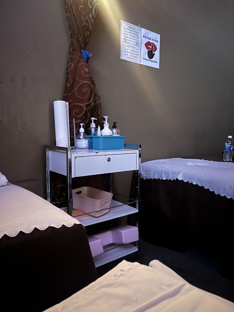 HEALTH CLINIC FOOT & BODY MASSAGE Updated June 2024 131 Photos & 283 Reviews 18928 E Gale