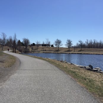 Parc de La Cite - Gorgeous - Parks Near Me - Saint-Hubert, Quebec