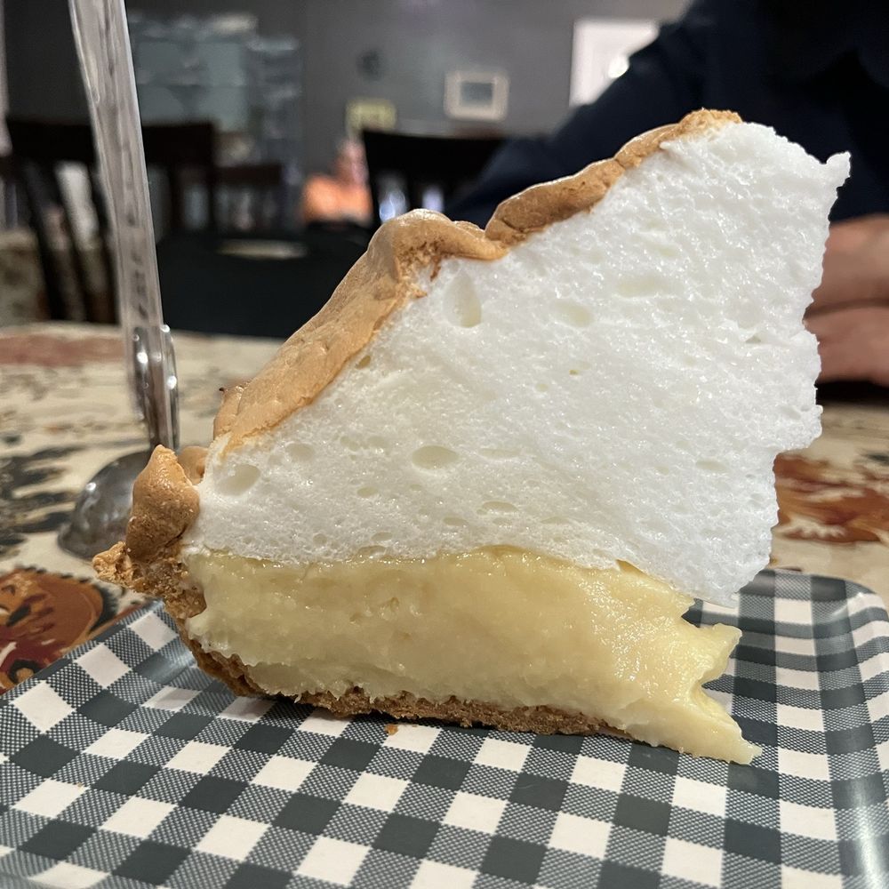 Mammy's Cupboard - Homemade lemon meringue pie. - American Near Me - Natchez, Mississippi Mammy's Cupboard - Homemade lemon meringue pie. - American Near Me - Natchez, Mississippi