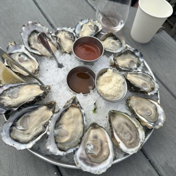 Taylor Shellfish Farms - Seafood Markets Near Me - Bow, Washington Taylor Shellfish Farms - Seafood Markets Near Me - Bow, Washington