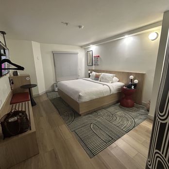 BOB Hotels Tallahassee - Room - Hotels Near Me - Tallahassee, Florida BOB Hotels Tallahassee - Room - Hotels Near Me - Tallahassee, Florida
