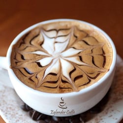 Eglander Caffe - W Eglander Caffe niektóre kawy to prawdziwe dzieła sztuki ;)