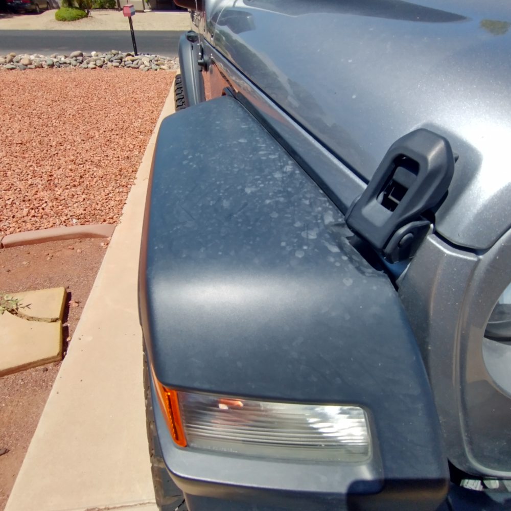 Top of fender not touched Top of fender not touched