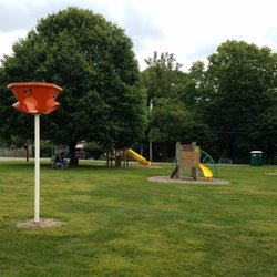 Green Slope Memorial Park - More playground