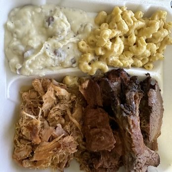 Willard's Real Pit BBQ - Trio Platter - Beef Burnt Ends, Brisket, Pulled Chicken - Barbeque Near Me - Chantilly, Virginia