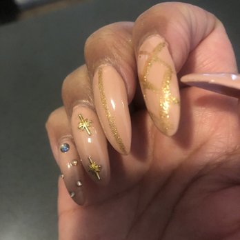 One Nails and Spa - Supposed to be stiletto nails . - Nail Salons Near Me - Whittier, California