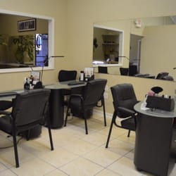 Gigi's Hair & Beauty Salon