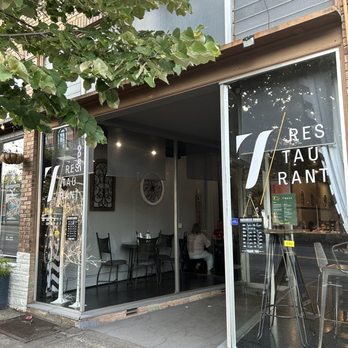 7 Restaurant - the front of the restaurant - Modern European Near Me - Vancouver, Washington