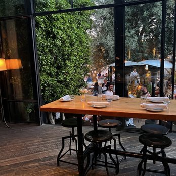 Laurel Hardware - New American Near Me - West Hollywood, California