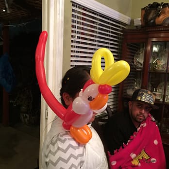 Mind Blowing Balloons - Parrot on a shoulder! - Balloon Services Near Me Mind Blowing Balloons - Parrot on a shoulder! - Balloon Services Near Me
