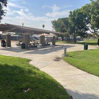 Bryant Park - Picnic area (next to daycare and in front of preschool) - Parks Near Me - Riverside, California