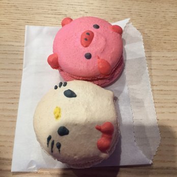 Guiltea Cravings - Hello Kitty and pig macaroons - Coffee & Tea Near Me - San Diego, California