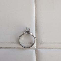 Tekin Brothers Jewelers - Using the lines of my counter to show that it is no longer circular